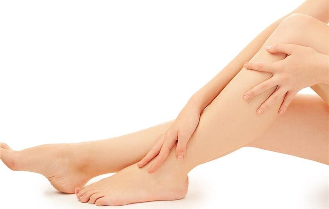 Dolor en las piernas debido a parásitos subcutáneos.